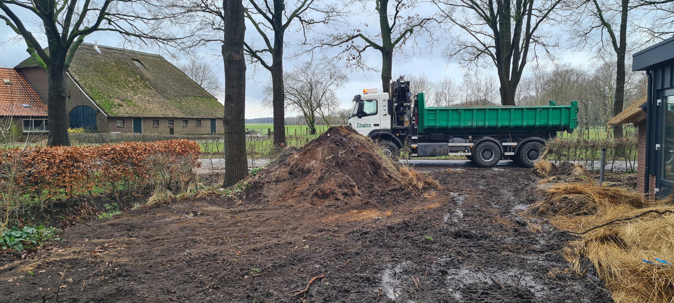 WhatsApp Image 2024-04-15 at 12.09.04 (1)